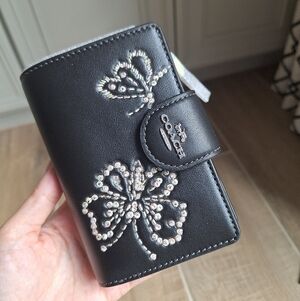 NWT Coach Medium Corner Zip Wallet with Butterfly Print CCL65 Silver/Black